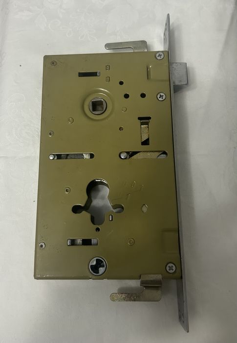 Замок для дверей