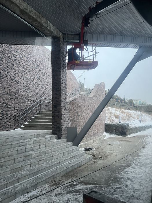 Услуги манипулятора и автовышки