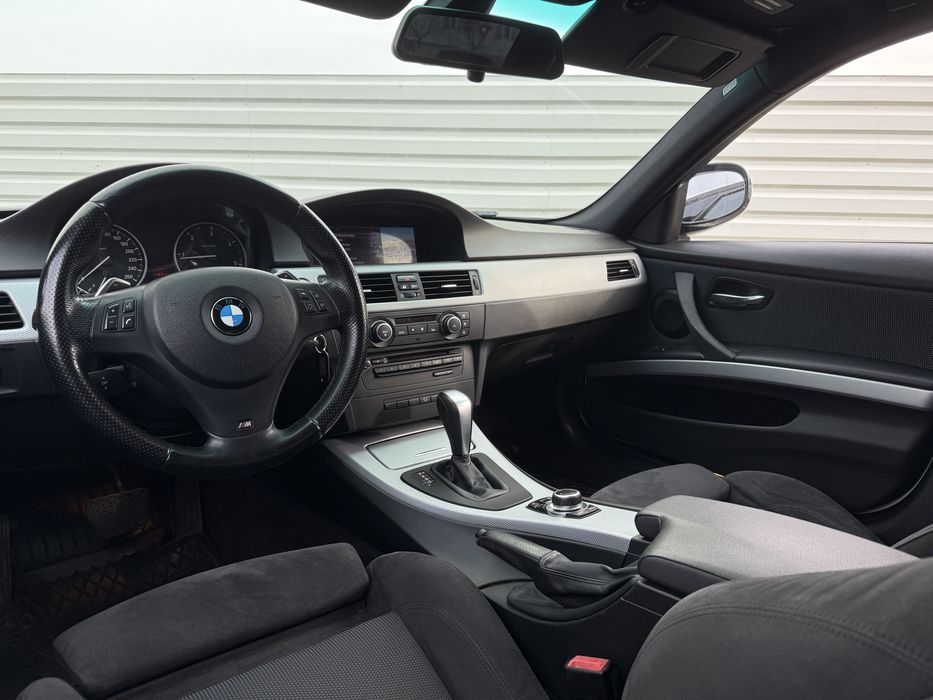 BMW Seria 3 E90 LCi 2011/ 2.0d/ X-Drive/ Automat/ Pachet M/ Euro 5