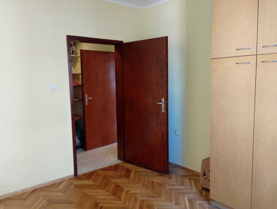 Дава се под наем Тристаен апартамент в София, Манастирски ливади - 100 кв.м за 700 € - Снимка #8