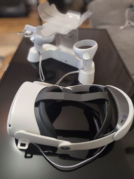 Oculus Quest 2 – 256 GB | Pachet Premium | Baterie + Stand