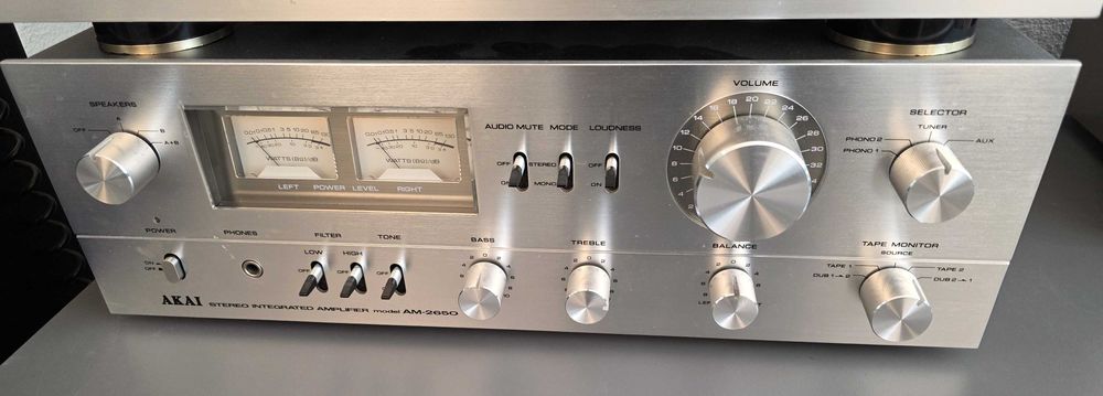 Vand amplificator Akai AM 2650