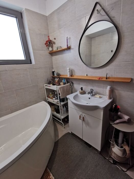Proprietar inchiriez apartament spatios cu 2 camere, cu loc de parcare, Pipera
