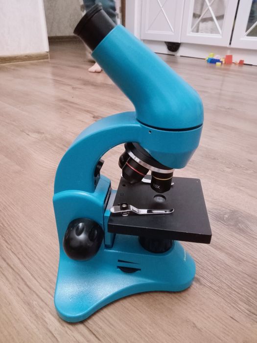 Микроскоп levenhuk