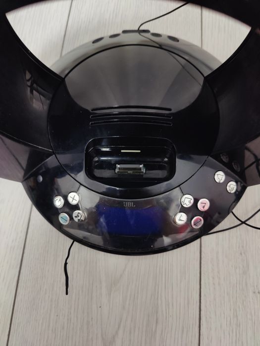 JBL One Time(prima generație)