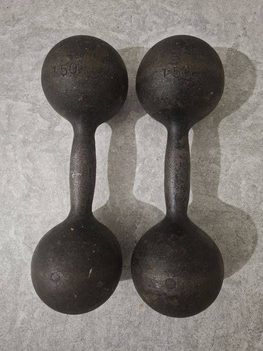 Продам Гантель 8 кг