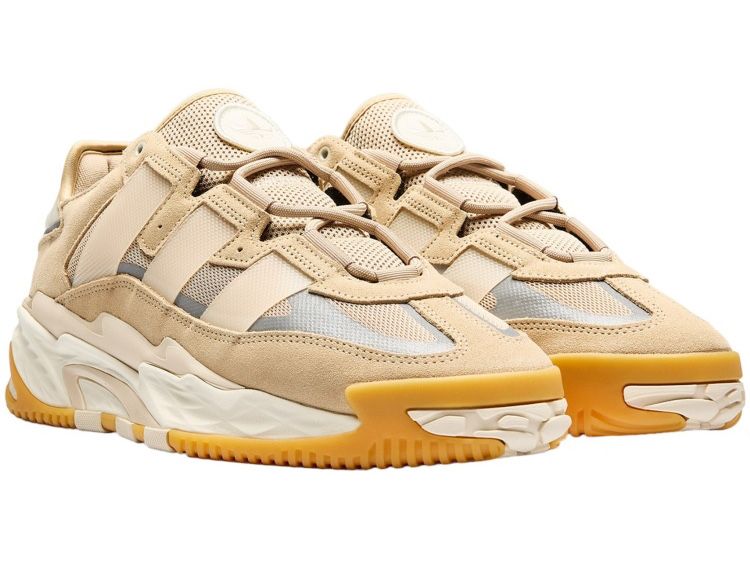 Кроссовки adidas