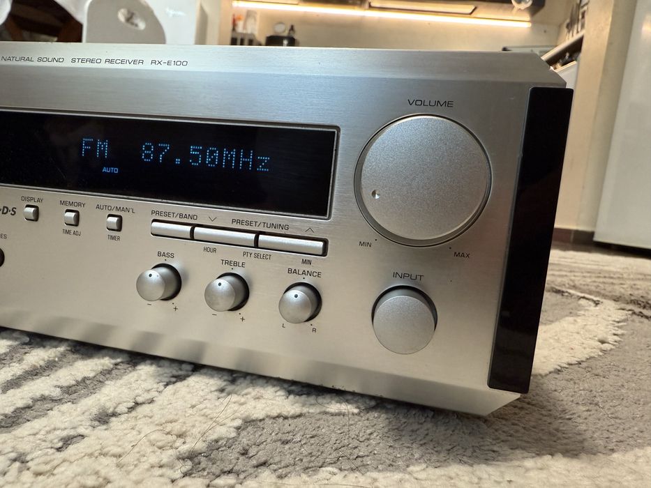 Yamaha RX-E100 мини ресивър
