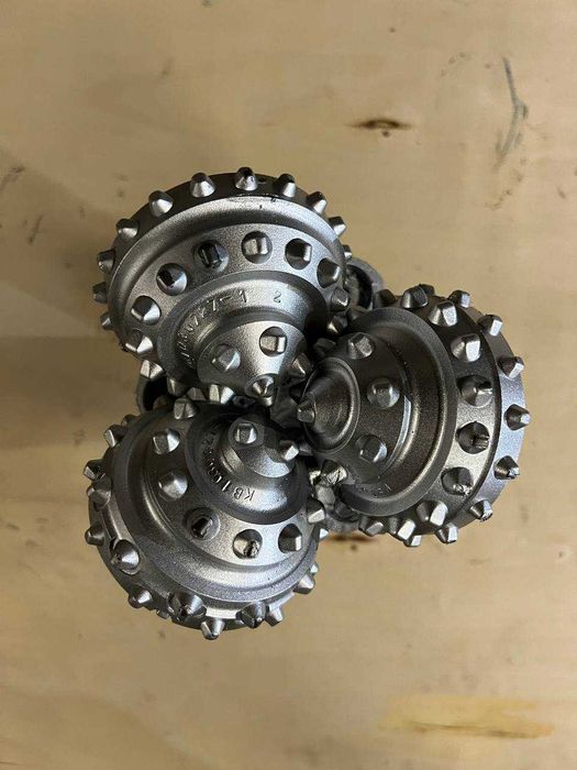 Триролковo сондажно длето Shareate 152 мм IADC 537 3 1/2" API REG