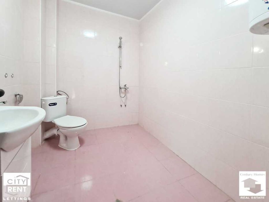 Дава се под наем Офис в Велико Търново, Център - 156 кв.м за 1000 € - Снимка #15