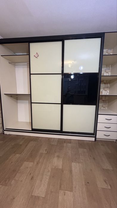 Шкаф-купе с рабочей зоной