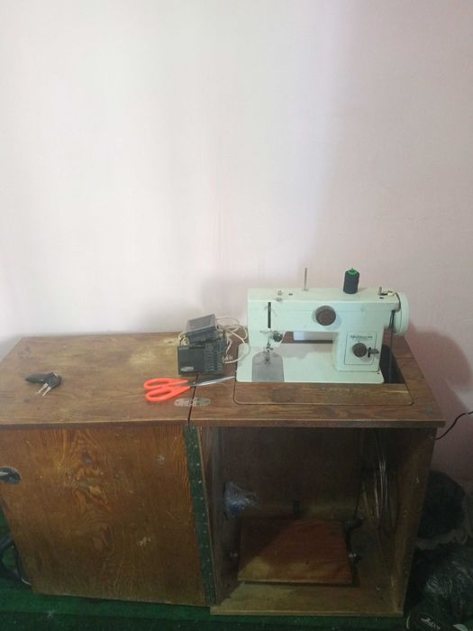 Швейная машинка чайка