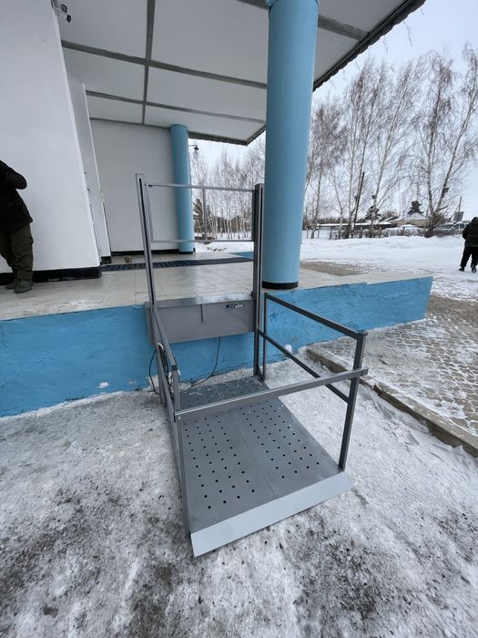 Подъемники для инвалидов (пандус)