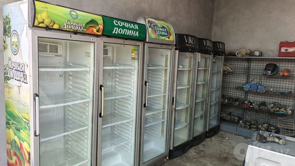 Muzlatgich haladelnik vitrina