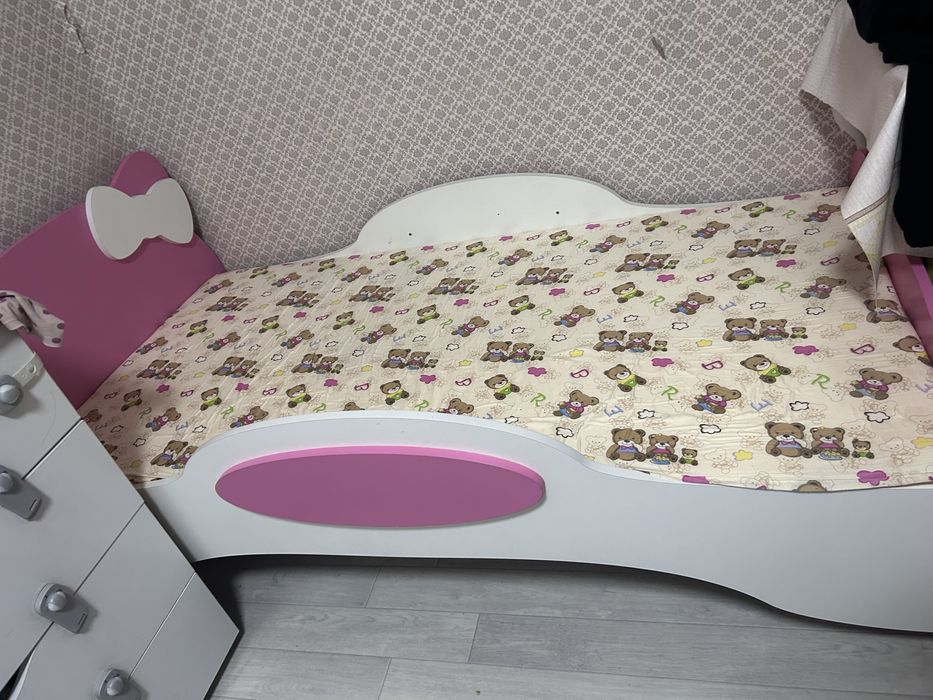 Кровать для девочек