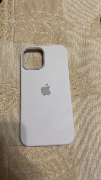 Чехлы на Iphone 12 pro max