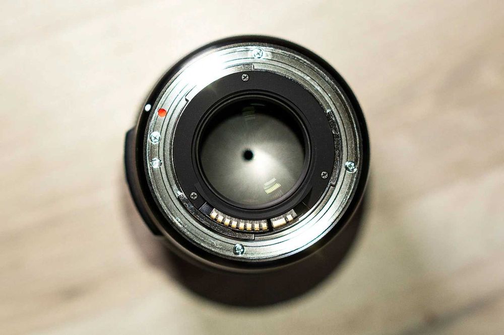 Обектив Sigma 35mm f1.4 DG Art за Canon EF + докинг станция UD-01