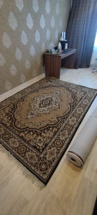 Продам 2 паласа в отличном состоянии