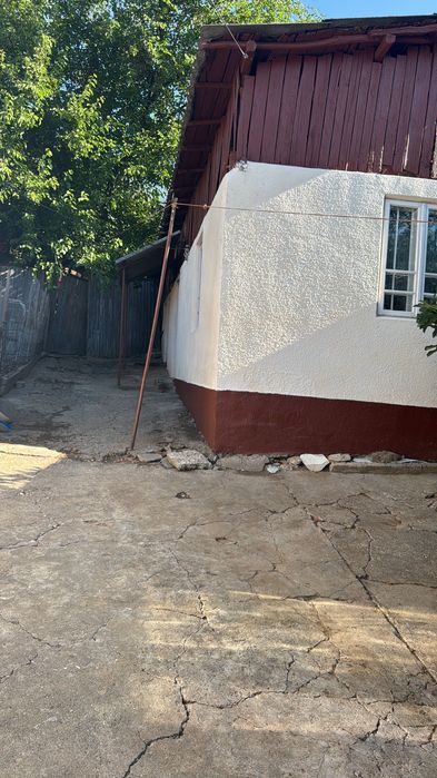 Casă de vânzare