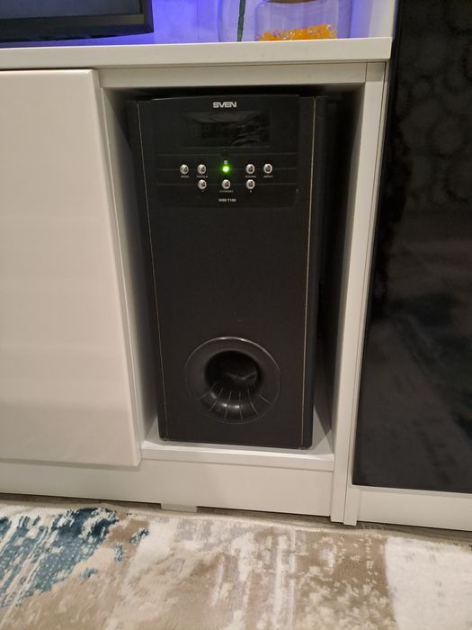 Домашний кинотеатр 5 в 1sven,отличное звучание ,звук вокруг, в хорошем