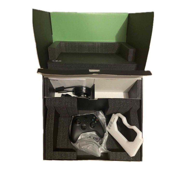 Xbox Series X 1Tb (не магазин)