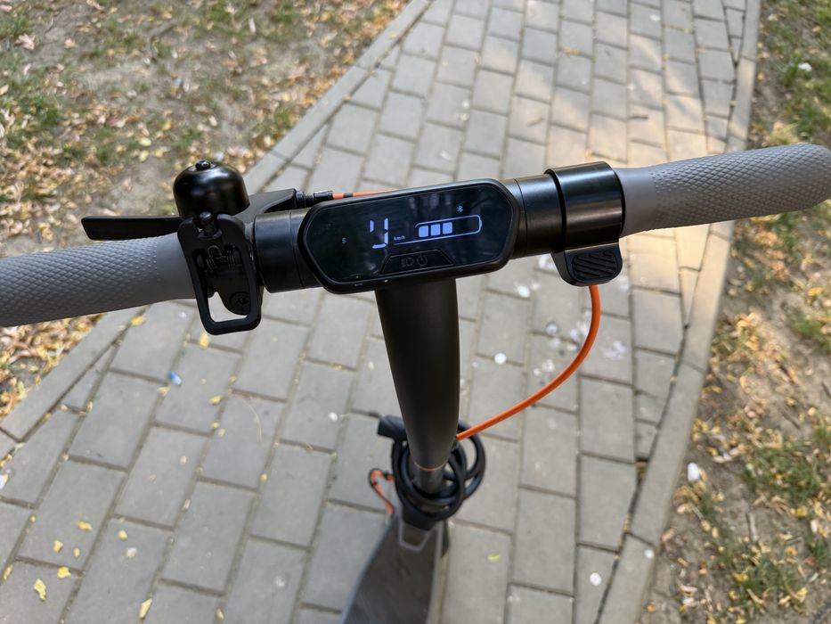 Trotineta electrica  Ninebot Kickscooter E2 Plus