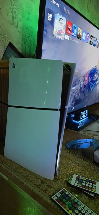 PlayStation 5 digital – Перфектно състояние