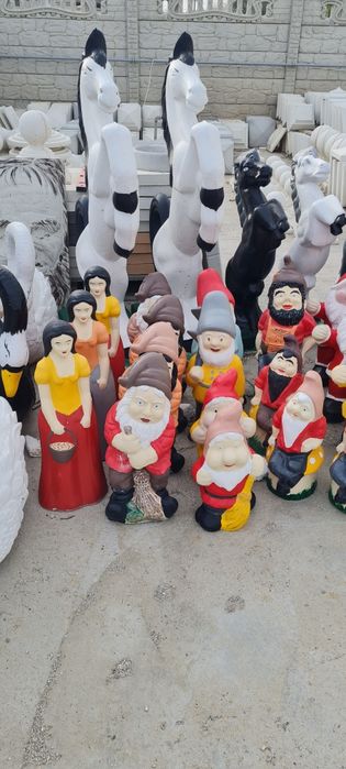 Decoratiuni gradina/pitici/vulturi de vânzare Galbinasi Buzau