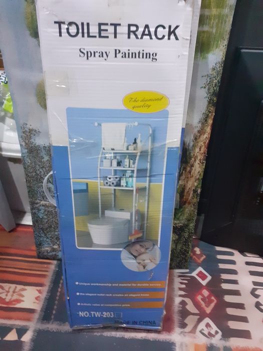 Продам стеллажи для ванной и туалета
