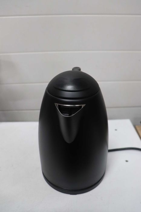 WMF Stelio Електрическа кана за вода 1.7л и 2400W, матирана неръждаема стомана Cromargan, противоплъзгащ филтър, осветен индикатор за ниво