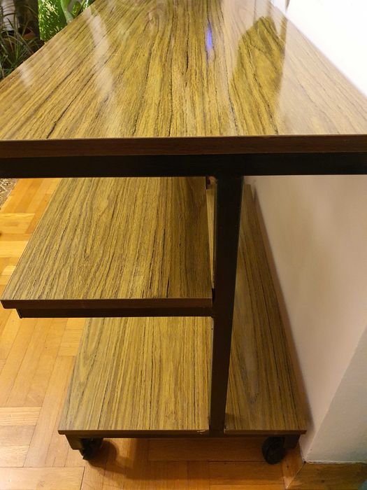 Етажерка / Маса за телевизор