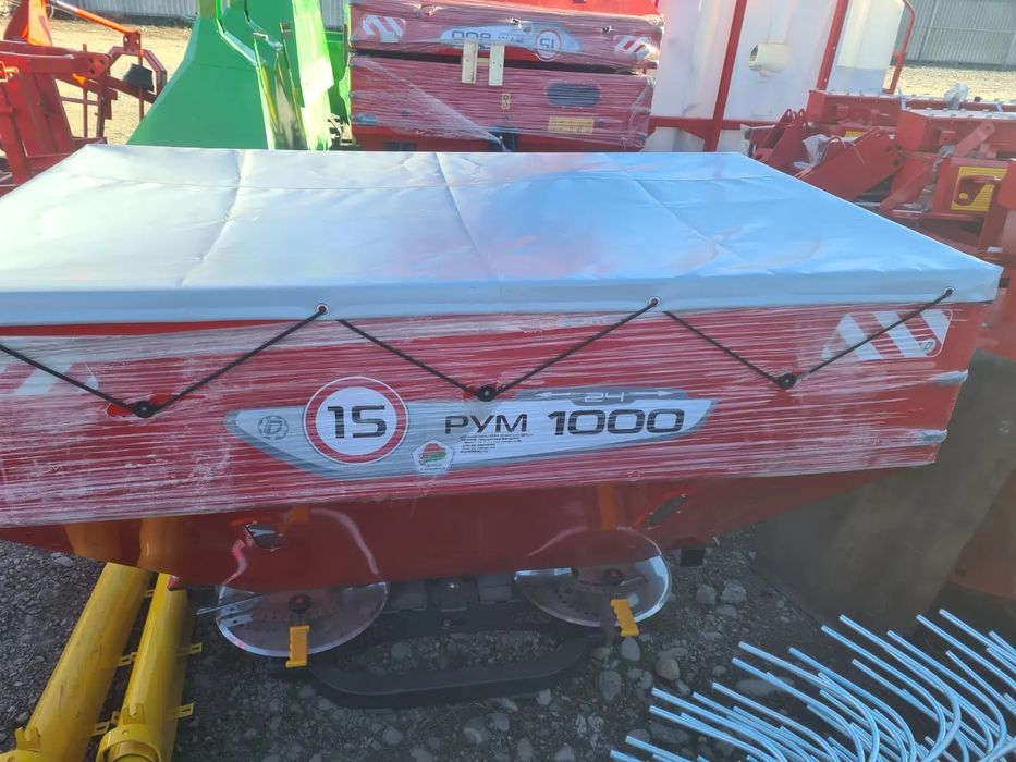 Разбрасыватель удобрений D-Pol1000л