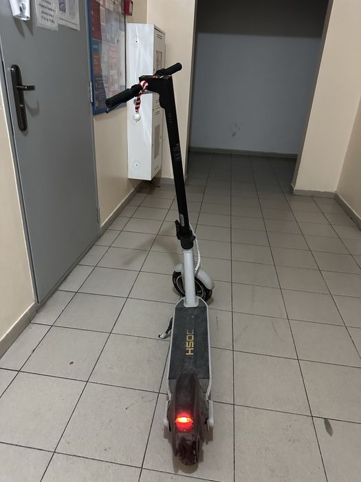 Продам электро самокат ninebot