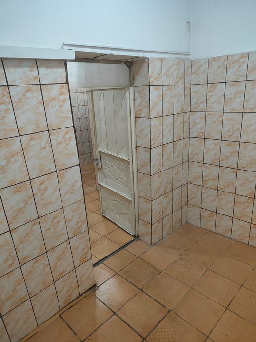 De inchiriat spațiu comercial la parterul blocului
