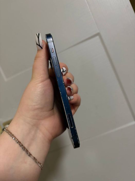 Продам iphone 12 128gb