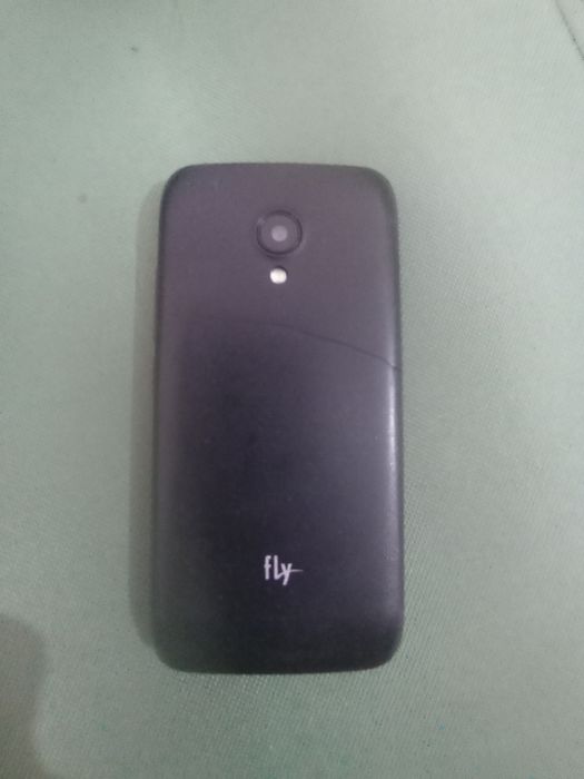 Телефон Fly рабочий