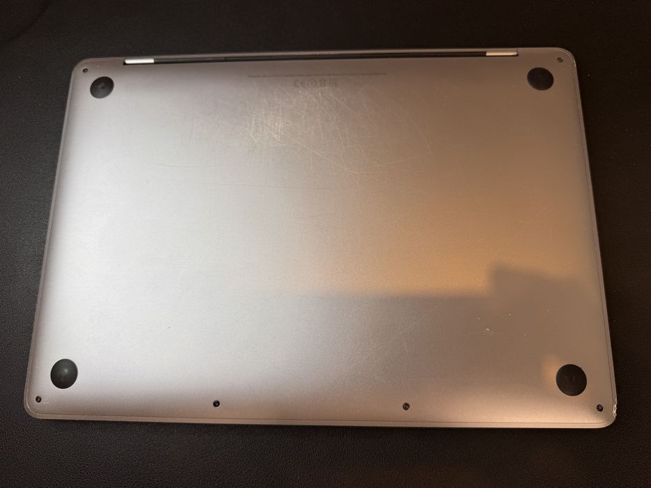 Apple MacBook Pro 2017  15-7360U / 8GB / 128GB SSD ID-XXL9510