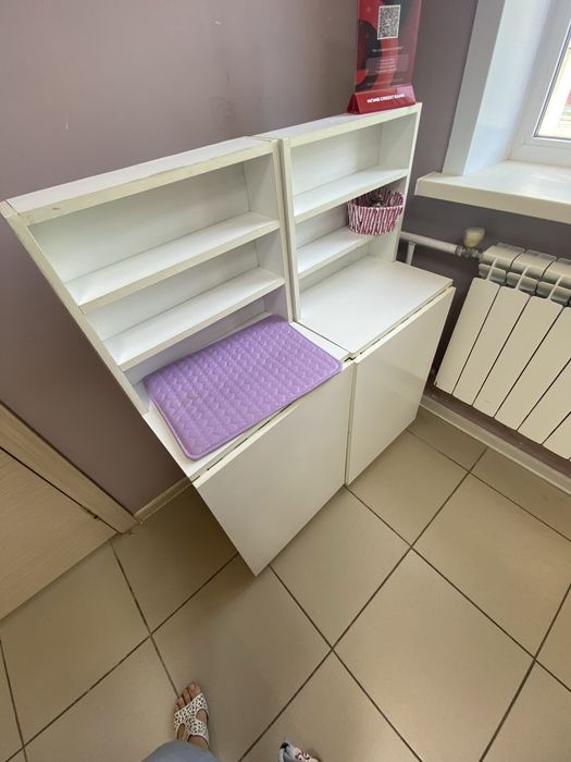 Столикии маникюрные продам