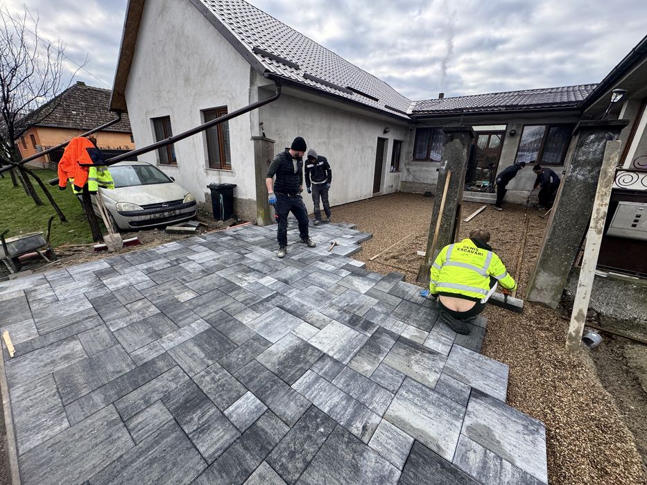 Amanajare curti cu pavaj