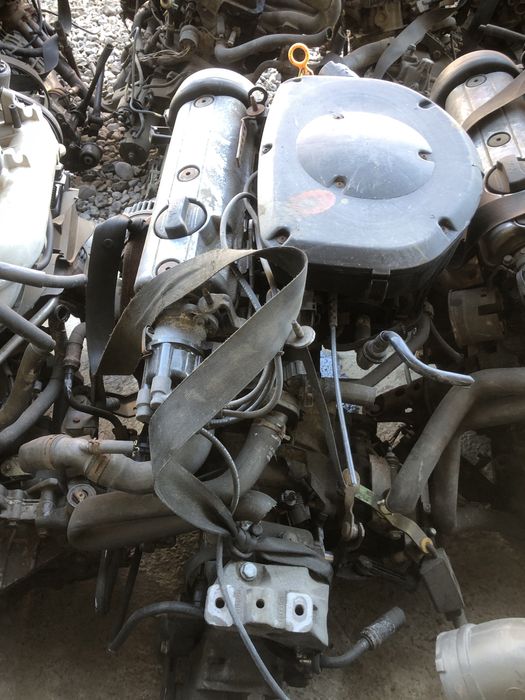 Двигатель  VW  1.6  Из Европы