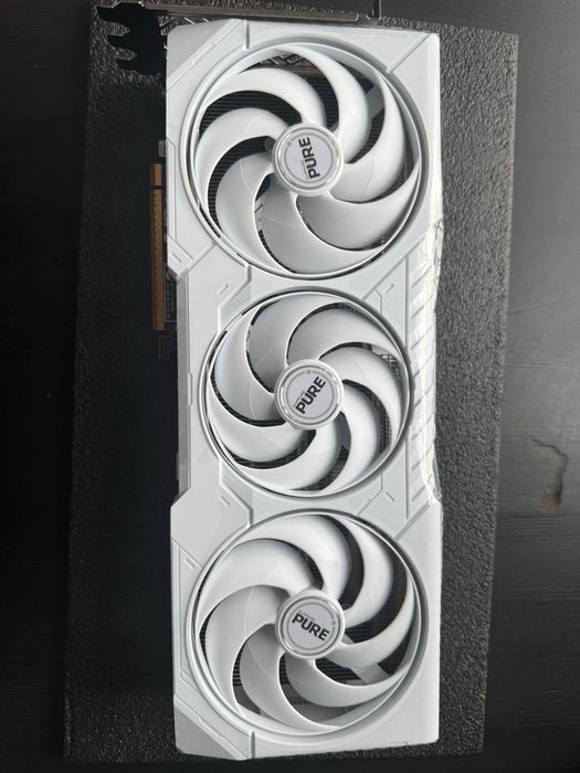 SAPPHIRE PURE AMD Radeon RX 9070 XT Gaming OC 16GB – Brand New, Sealed
