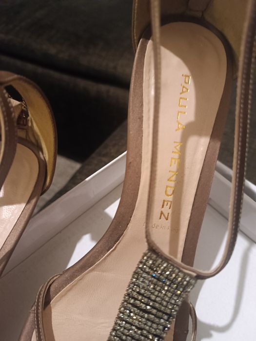 Paula Mendez дамски сандали с камъни