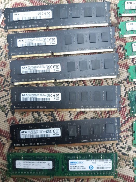 Продам озу 4гб ddr 3