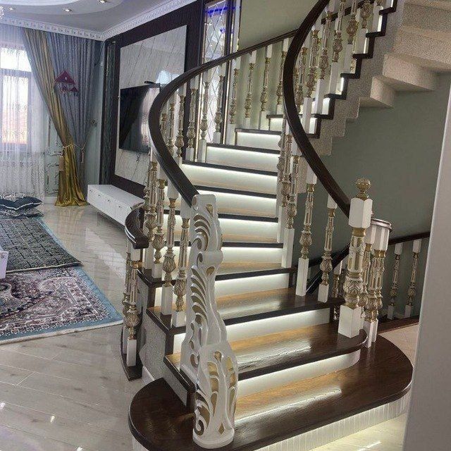 Барча турдаги йогоч зина