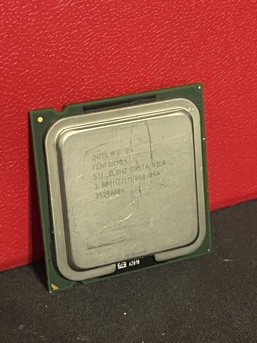 Intel Pentium 4 650 (SL7Z7) и Intel Pentium 4 531 (SL8HZ)