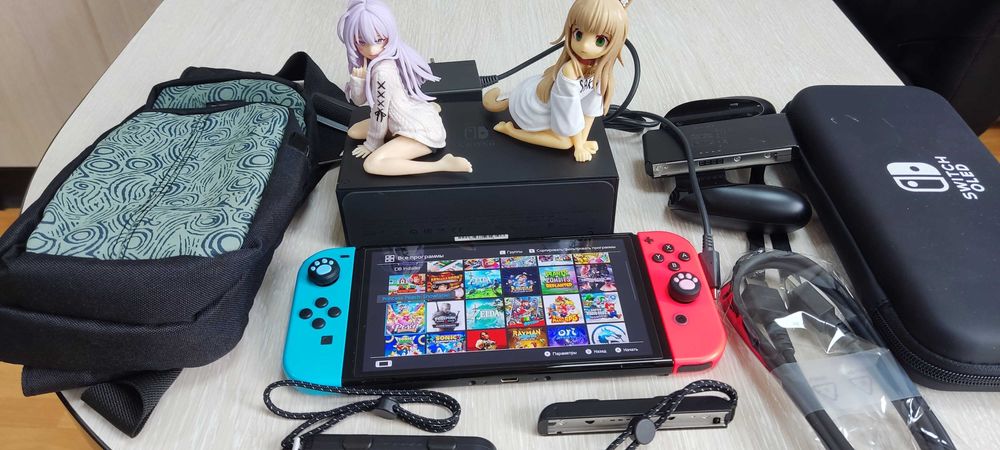 Nintendo Switch Oled прошитый Ultra, SD 256, чехол + сумка.