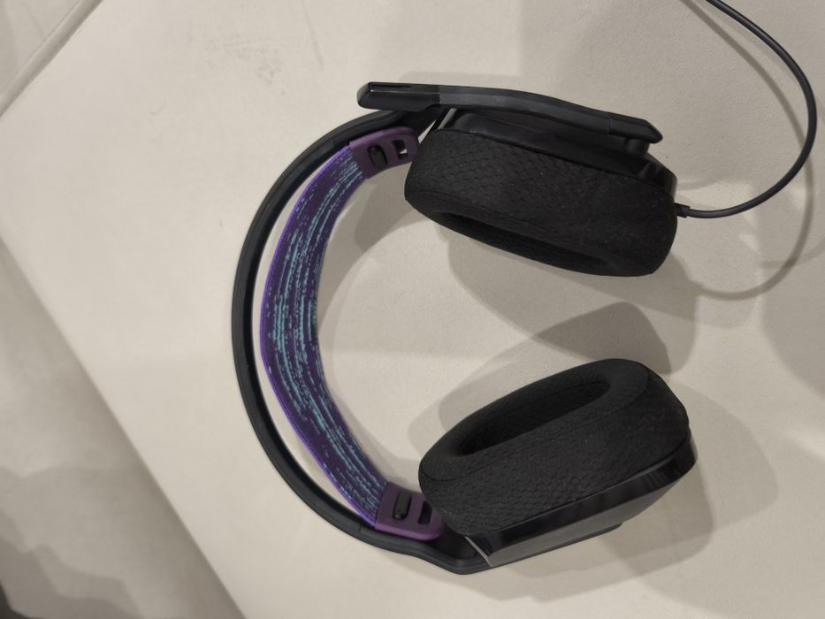 Продам наушники logitech G 355