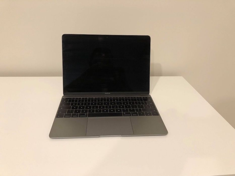 Apple Mac Book Space Grey