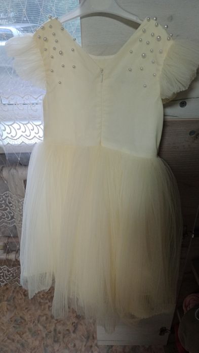 Продам детское платье 116