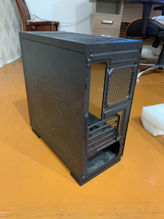 Продается корпус Gamemax